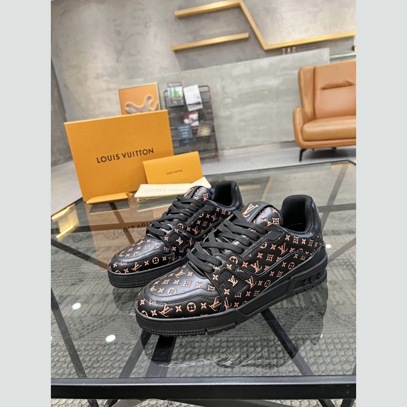 l**is V*t*n sneakers